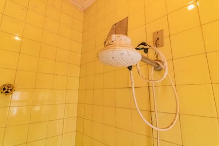 Casa à venda com 400m², 3 quartos e 10 vagas Casa à venda com 400m², 3 quartos e 10 vagasBanheiro de Serviço