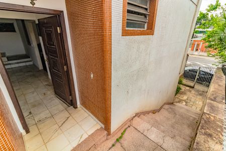 Casa à venda com 400m², 3 quartos e 10 vagas Casa à venda com 400m², 3 quartos e 10 vagasQuintal