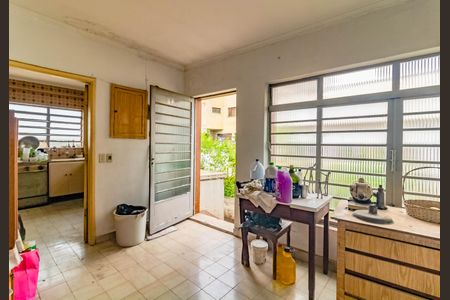 Casa à venda com 400m², 3 quartos e 10 vagas Casa à venda com 400m², 3 quartos e 10 vagasDespensa