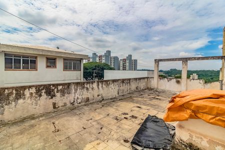 Casa à venda com 400m², 3 quartos e 10 vagas Casa à venda com 400m², 3 quartos e 10 vagasQuintal