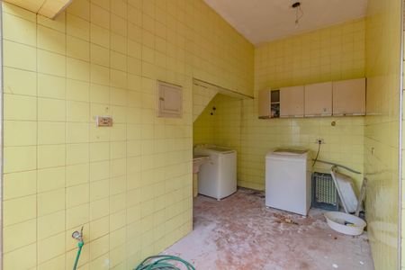 Casa à venda com 400m², 3 quartos e 10 vagas Casa à venda com 400m², 3 quartos e 10 vagasÁrea de Serviço