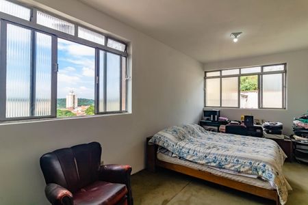 Casa à venda com 400m², 3 quartos e 10 vagas Casa à venda com 400m², 3 quartos e 10 vagasSuíte 1