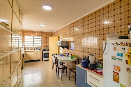 Casa à venda com 400m², 3 quartos e 10 vagas Casa à venda com 400m², 3 quartos e 10 vagasCozinha
