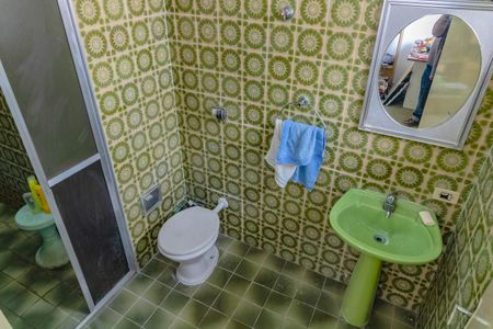 Casa à venda com 400m², 3 quartos e 10 vagas Casa à venda com 400m², 3 quartos e 10 vagasBanheiro da Suíte 2