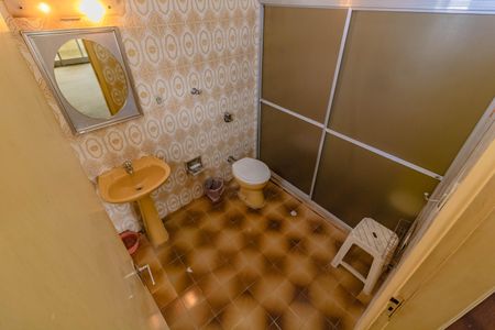 Casa à venda com 400m², 3 quartos e 10 vagas Casa à venda com 400m², 3 quartos e 10 vagasBanheiro da Suíte 3