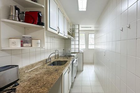 Apartamento para alugar com 96m², 2 quartos e 1 vaga Apartamento para alugar com 96m², 2 quartos e 1 vagaCozinha