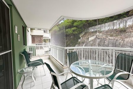 Apartamento para alugar com 96m², 2 quartos e 1 vaga Apartamento para alugar com 96m², 2 quartos e 1 vagaVaranda