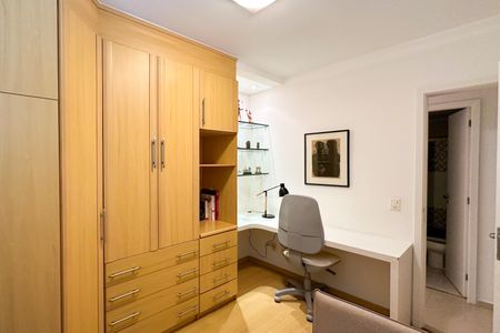 Apartamento para alugar com 96m², 2 quartos e 1 vaga Apartamento para alugar com 96m², 2 quartos e 1 vagaQuarto 01