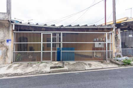 Casa à venda com 110m², 3 quartos e 2 vagas Casa à venda com 110m², 3 quartos e 2 vagasFachada