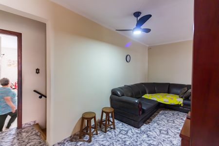Casa à venda com 110m², 3 quartos e 2 vagas Casa à venda com 110m², 3 quartos e 2 vagasSala
