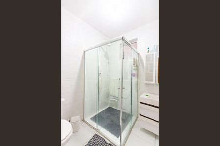 Casa à venda com 110m², 3 quartos e 2 vagas Casa à venda com 110m², 3 quartos e 2 vagasBanheiro