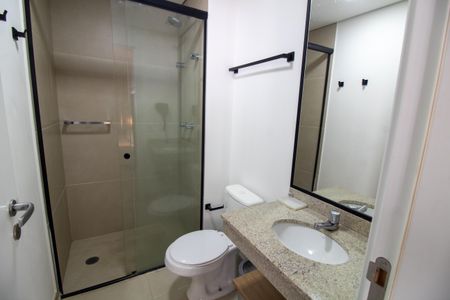 Studio para alugar com 42m², 1 quarto e 1 vaga Studio para alugar com 42m², 1 quarto e 1 vagaBanheiro