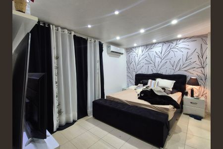 Casa de condomínio para alugar com 350m², 4 quartos e 3 vagas Casa de condomínio para alugar com 350m², 4 quartos e 3 vagasSuíte