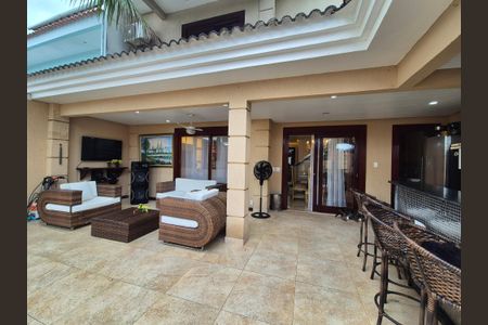 Casa de condomínio para alugar com 350m², 4 quartos e 3 vagas Casa de condomínio para alugar com 350m², 4 quartos e 3 vagasVaranda gourmet