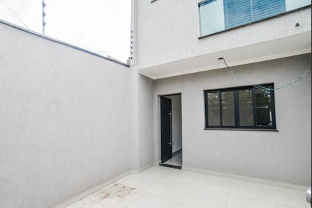 Casa à venda com 66m², 2 quartos e 1 vaga Casa à venda com 66m², 2 quartos e 1 vagaGaragem