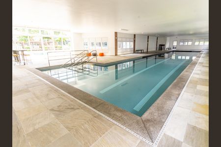 Apartamento para alugar com 55m², 1 quarto e 2 vagas Apartamento para alugar com 55m², 1 quarto e 2 vagasÁrea comum - Piscina