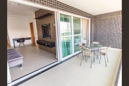 Apartamento para alugar com 55m², 1 quarto e 2 vagas Apartamento para alugar com 55m², 1 quarto e 2 vagasVaranda