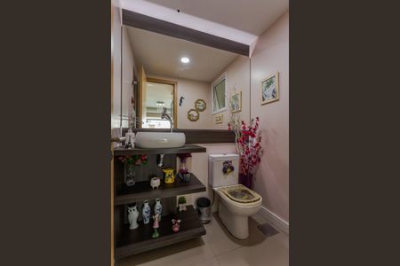 Apartamento para alugar com 105m², 3 quartos e 2 vagas Apartamento para alugar com 105m², 3 quartos e 2 vagasLavabo