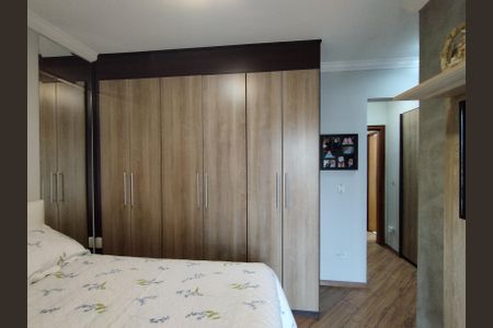 Apartamento à venda com 82m², 3 quartos e 2 vagas Apartamento à venda com 82m², 3 quartos e 2 vagasSuíte