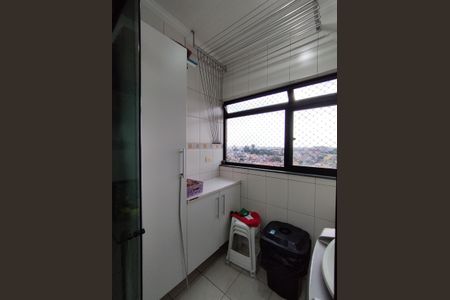 Apartamento à venda com 82m², 3 quartos e 2 vagas Apartamento à venda com 82m², 3 quartos e 2 vagasÁrea de Serviço