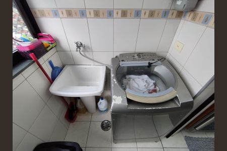 Apartamento à venda com 82m², 3 quartos e 2 vagas Apartamento à venda com 82m², 3 quartos e 2 vagasÁrea de Serviço