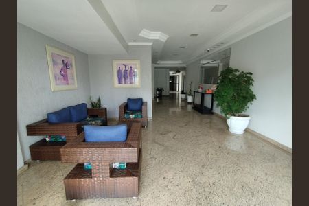 Apartamento à venda com 82m², 3 quartos e 2 vagas Apartamento à venda com 82m², 3 quartos e 2 vagasHall de entrada