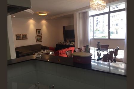 Apartamento à venda com 180m², 3 quartos e 1 vaga