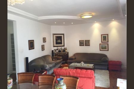 Apartamento à venda com 180m², 3 quartos e 1 vaga