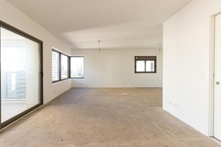 Apartamento à venda com 192m², 3 quartos e 4 vagas Apartamento à venda com 192m², 3 quartos e 4 vagasSala