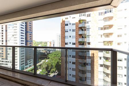 Apartamento à venda com 192m², 3 quartos e 4 vagas Apartamento à venda com 192m², 3 quartos e 4 vagasVaranda da Sala