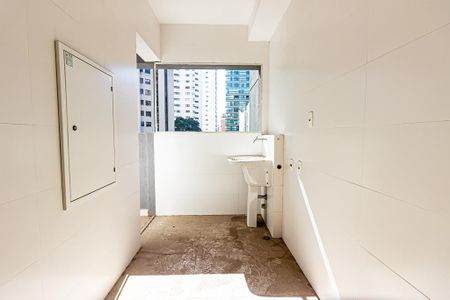 Apartamento à venda com 192m², 3 quartos e 4 vagas Apartamento à venda com 192m², 3 quartos e 4 vagasÁrea de Serviço