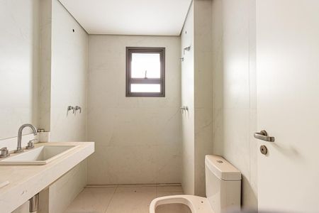 Apartamento à venda com 192m², 3 quartos e 4 vagas Apartamento à venda com 192m², 3 quartos e 4 vagasBanheiro Suíte 1