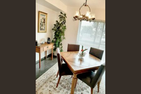 Apartamento à venda com 162m², 4 quartos e 1 vaga