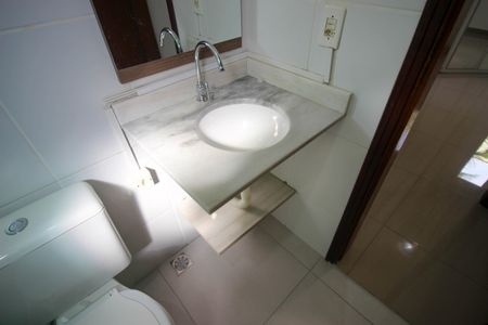 Apartamento para alugar com 64m², 2 quartos e 1 vaga Apartamento para alugar com 64m², 2 quartos e 1 vagaBanheiro