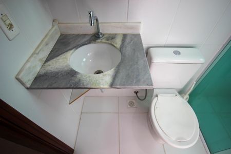 Apartamento para alugar com 64m², 2 quartos e 1 vaga Apartamento para alugar com 64m², 2 quartos e 1 vagaBanheiro da Suíte