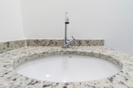 Studio para alugar com 27m², 1 quarto e sem vaga Studio para alugar com 27m², 1 quarto e sem vagaBanheiro Detalhe