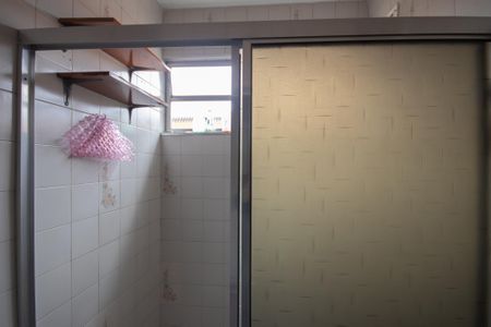 Apartamento à venda com 65m², 2 quartos e sem vaga Apartamento à venda com 65m², 2 quartos e sem vagaBanheiro