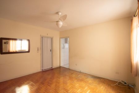 Apartamento à venda com 65m², 2 quartos e sem vaga Apartamento à venda com 65m², 2 quartos e sem vagaSala