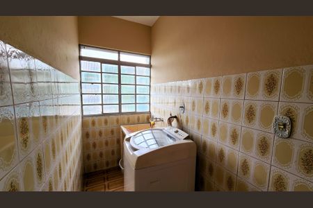 Casa à venda com 175m², 2 quartos e 2 vagas Casa à venda com 175m², 2 quartos e 2 vagasÁrea de Serviço