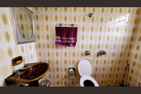 Casa à venda com 175m², 2 quartos e 2 vagas Casa à venda com 175m², 2 quartos e 2 vagasBanheiro Social