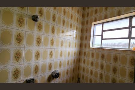 Casa à venda com 175m², 2 quartos e 2 vagas Casa à venda com 175m², 2 quartos e 2 vagasBanheiro Social