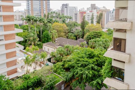 Apartamento para alugar com 380m², 3 quartos e 2 vagas Apartamento para alugar com 380m², 3 quartos e 2 vagasVaranda