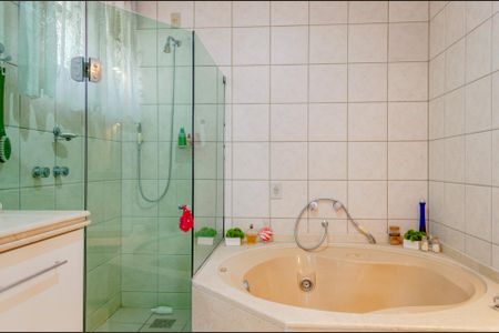 Apartamento para alugar com 380m², 3 quartos e 2 vagas Apartamento para alugar com 380m², 3 quartos e 2 vagasSuíte Master Banheiro