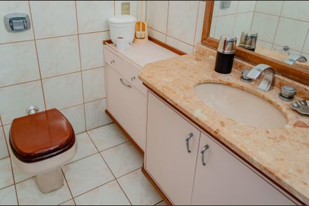 Apartamento para alugar com 380m², 3 quartos e 2 vagas Apartamento para alugar com 380m², 3 quartos e 2 vagasSuíte 02 Banheiro