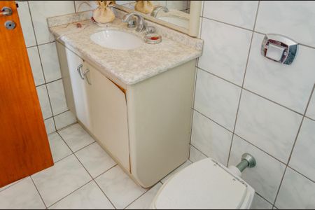 Apartamento para alugar com 380m², 3 quartos e 2 vagas Apartamento para alugar com 380m², 3 quartos e 2 vagasSuíte 01 Banheiro