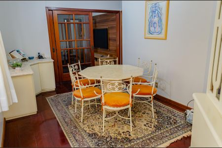 Apartamento para alugar com 380m², 3 quartos e 2 vagas Apartamento para alugar com 380m², 3 quartos e 2 vagasSala Jantar