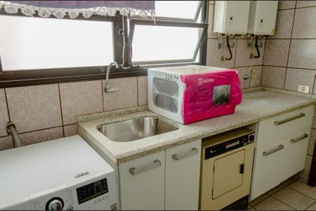 Apartamento para alugar com 380m², 3 quartos e 2 vagas Apartamento para alugar com 380m², 3 quartos e 2 vagasÁrea de Serviço