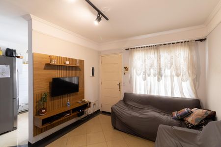 Casa à venda com 90m², 2 quartos e 2 vagas Casa à venda com 90m², 2 quartos e 2 vagasSala