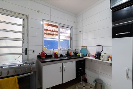 Casa à venda com 90m², 2 quartos e 2 vagas Casa à venda com 90m², 2 quartos e 2 vagasCozinha