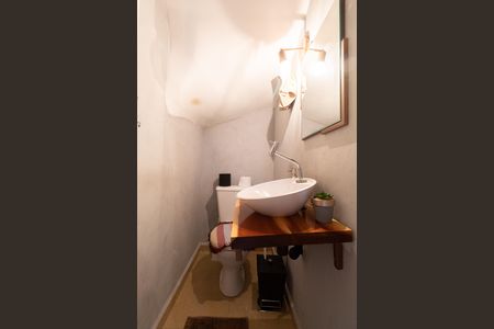 Casa à venda com 90m², 2 quartos e 2 vagas Casa à venda com 90m², 2 quartos e 2 vagasLavabo